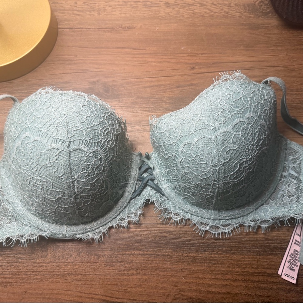 Victoria’s Secret Dream Angels Demi Bra